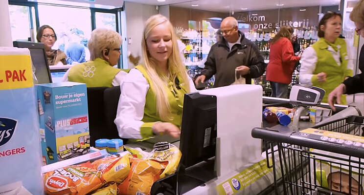 'Lege schappen dreigen door quarantaineregels' 'Lege schappen dreigen door quarantaineregels'